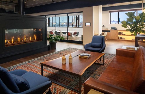 Fells Point Hotel | Canopy By Hilton Baltimore Harbor Point