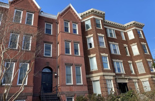 Stanton Park Apartment | Cap Hill Renovated Apt in Beautiful Historic Home - Walk to Capitol