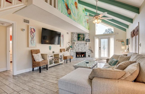 Port Canaveral House | Cape Canaveral Cottage w/Pool - Walk to Beach!