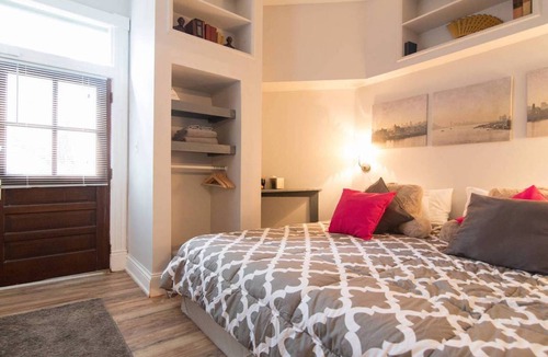 Stanton Park Bed & Breakfast | Capitol Hill Cozy 1 Bedroom, Deck, near Capitol, Eastern Market, Free Parking