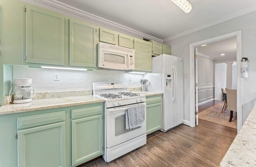 Capitol Hill House | Capitol Hill Gem: Prime Locale