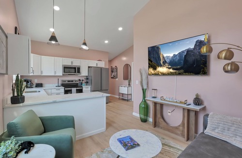 Olde Towne East House | Central Columbus -1BR Cozy Retreat -Old Towne East