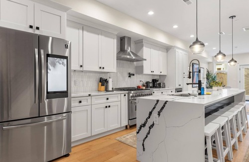 Park View House | Central DC 5-BR Townhome - Walk to METRO-rail