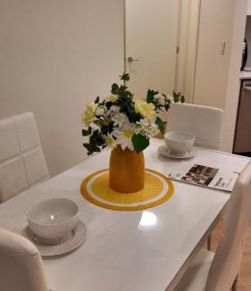 Guildford Apartment | Central luxe