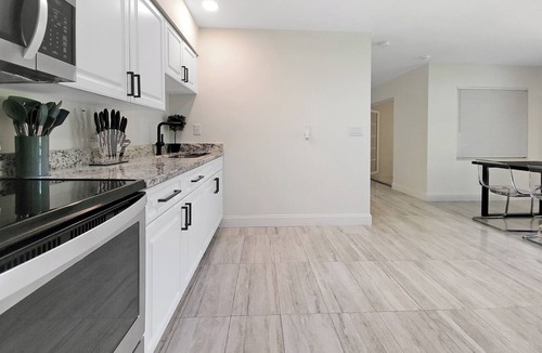 Town N County Park House | Centric Vacation Home with Tiny House near Beaches
