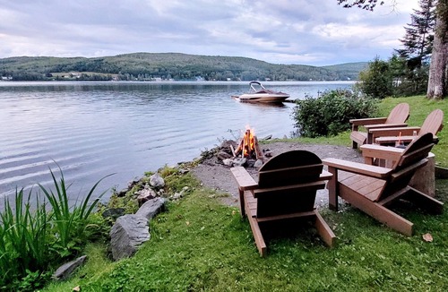 Packington Ski Chalet | Chalet 4 saisons au bord du Lac Jerry | Nature, calm and comfort