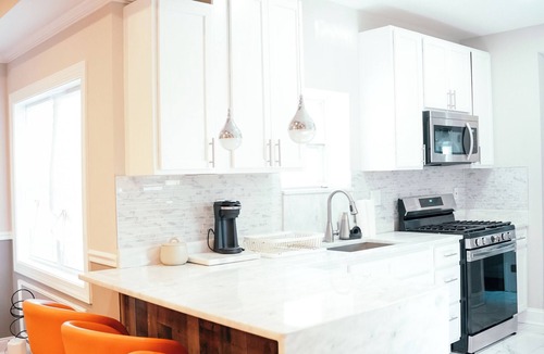 East Arlington House | Charm City Luxury 4 Bedroom Brick Home