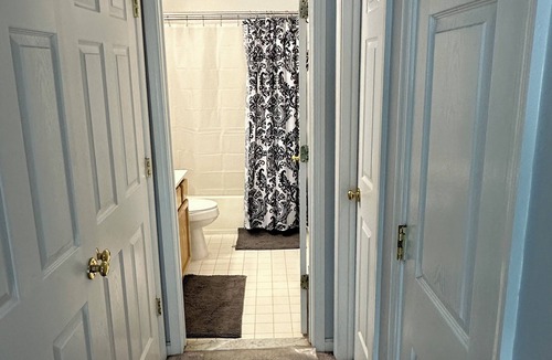 Manassas Park House | Charming 1-bedroom N in single-family House in peaceful Manassas Park