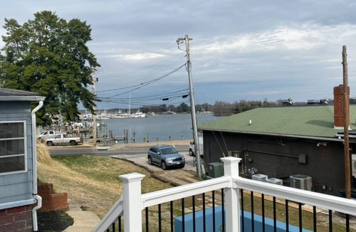 Solomons Apartment | Charming 1-bedroom apartment in peaceful Solomons with AC, WiFi