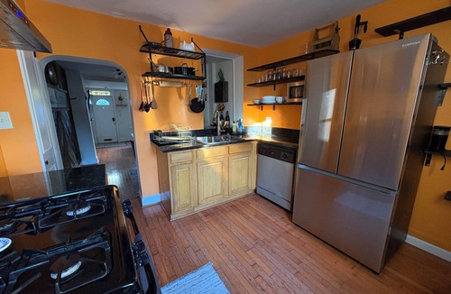 Upper Fells Point House | Charming 1-bedroom house in Baltimore with AC