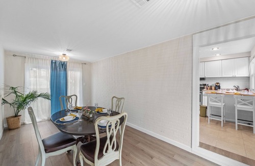 Oxon Hill House | Charming 2-bedroom house with AC, WiFi in quaint Oxon Hill