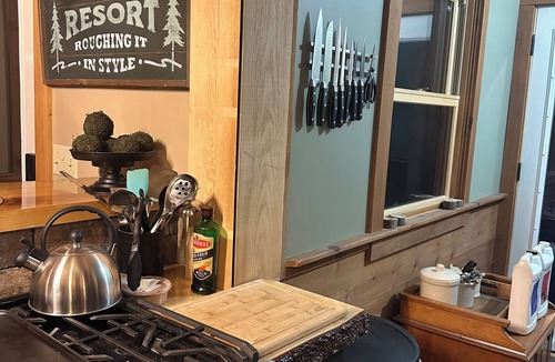 Northeast Somerset House | Charming 2-bedroom house in Rockwood perfect for unplugging!