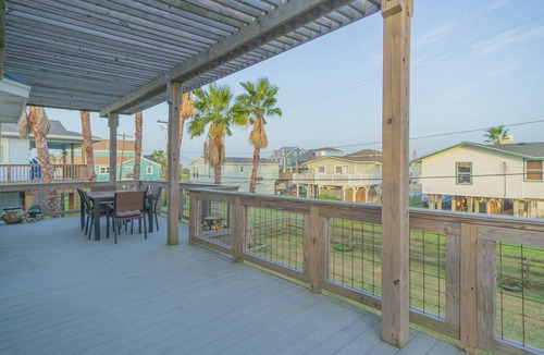 Jamaica Beach Cottage | Charming 3-bedroom cottage with AC in Jamaica Beach