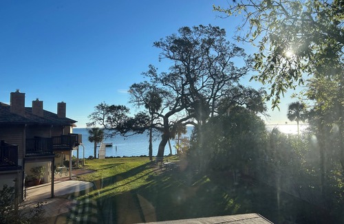 Titusville House | Charming 3-bedroom house with WiFi and AC in Titusville