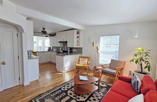 Alta Vista House | Charming 3-bedroom house on Legacy Trail in fabulous Downtown Sarasota