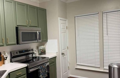 Russett House | Charming 3-bedroom townhome with AC in wonderful Laurel