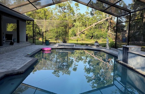 Safety Harbor House | Charming 4-bedroom country house in Safety Harbor with AC