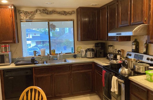Lake Hills House | Charming 4-bedroom house with AC in the beautiful city of Bellevue, Washington