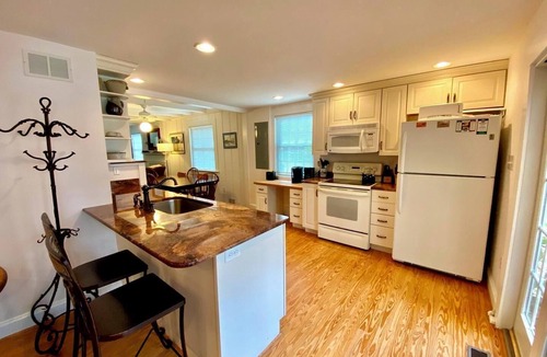 South Rehoboth Cottage | Charming Dog-Friendly Coastal Cottage: Steps to Beach, Boardwalk & Town!