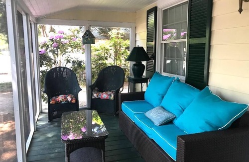 South Rehoboth Cottage | Charming Dog-Friendly Coastal Cottage: Steps to Beach, Boardwalk & Town!