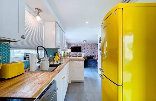 Ilexhurst Cottage | Charming, Family Friendly Newly Renovated Duplex on Holmes Beach
