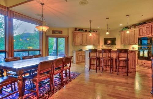 Deer Valley Villa | Charming family- friendly 4-bedroom villa with wi-fi and hot tub