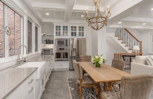 Old Town Alexandria House | Charming Old Town Jewel Box on Captain's Row one Block from the Potomac River