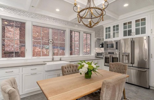 Old Town Alexandria House | Charming Old Town Jewel Box on Captain's Row one Block from the Potomac River