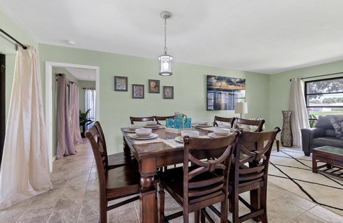 Port Charlotte Cottage | Charming Port Charlotte House near Park