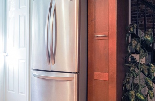 Fells Point House | Charming Townhome in Vibrant Little Italy: Your Perfect Baltimore Getaway!