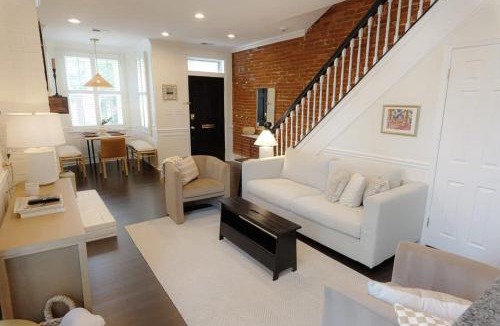 Stanton Park House | Cherry Blossom Charm