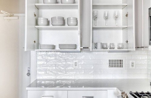 Crystal City Apartment | Chic Crystal City 1BR w/ Gym & Concierge, steps to Metro by Blueground