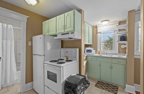 Waterford Valley Apartment | Chic Midstream Studio WiFi Parking