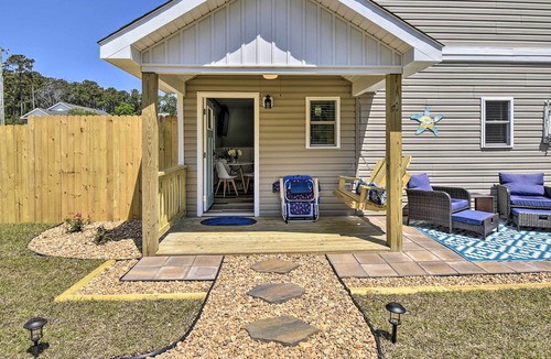 Kill Devil Hills Cottage | Chic Outer Banks Bungalow < 1 Mi to Beach!