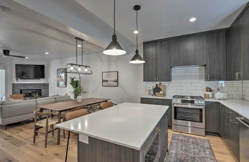 Central Business District House | Chic & Sunny Provo Townhome w/Rooftop Deck!