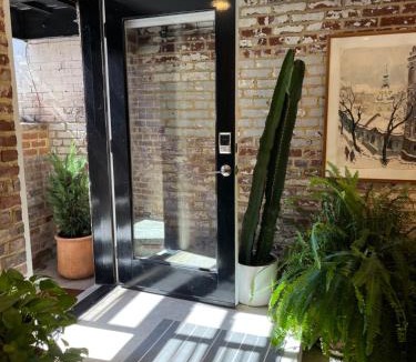 Truxton Circle Apartment | Chic Urban Pied a Terre in Heart of DC