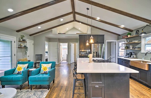 Lincoln Cottage | Chic Vancouver Cottage: 1 Mile to Main Street