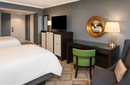 West End Hotel | Classic City Stay Near Potomac Waterfront | Pet-friendly | 4 Units