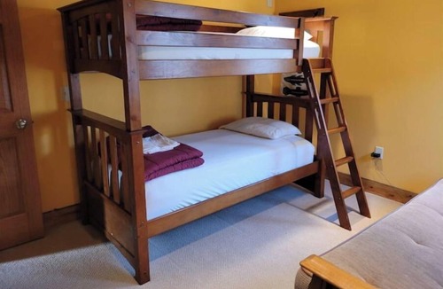 Boscobel Cabin | Classy cabin, private, close to town.
