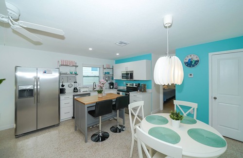 South Sarasota Villa | Clean & Modern, Close to Beach, Restaurants, Downtown SRQ!