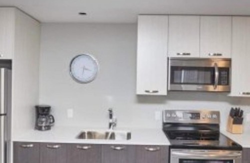 Niagara Falls House | CLIFTON WALK D1