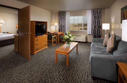 Pullman Hotel | Coast Hilltop Inn