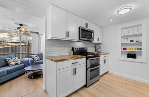 Englewood House | Coastal 2-Bedroom Home Minutes to Beach