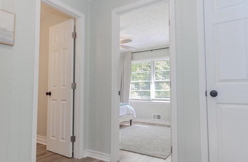 Covington House | Coastal Cottage 1/2 mile from Covington Square