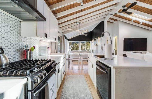 Dewey Beach Cottage | Coastal Cottage Retreat | 3BR w/Patio, Outdoor Kitchen & Parking