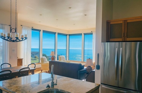 Manchester House | Coastal Haven - Luxury by the Sea