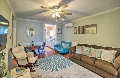 Chesapeake Beach House | Coastal Pet-Friendly Cottage < 1/2 Mi to Beaches