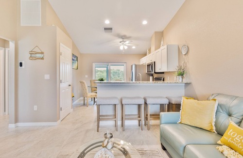 Englewood East Villa | COASTAL! Tropical Oasis Home Near Golf & Beaches