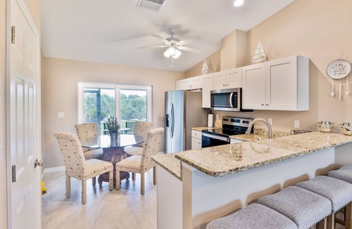 Englewood East Villa | COASTAL! Tropical Oasis Home Near Golf & Beaches