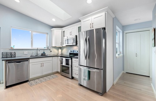 Genesee House | Coastal View Home - Newly Remodeled. Water Taxi Ride Away to see the WORLD CUP!